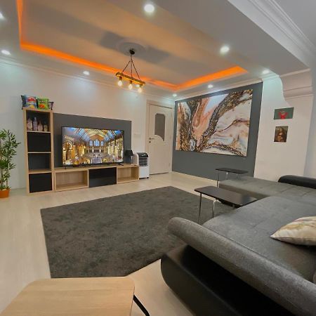 Cozy Big Sisli Apartment , Ac, Modern &For Family,Friendly In Center อิสตันบูล ภายนอก รูปภาพ